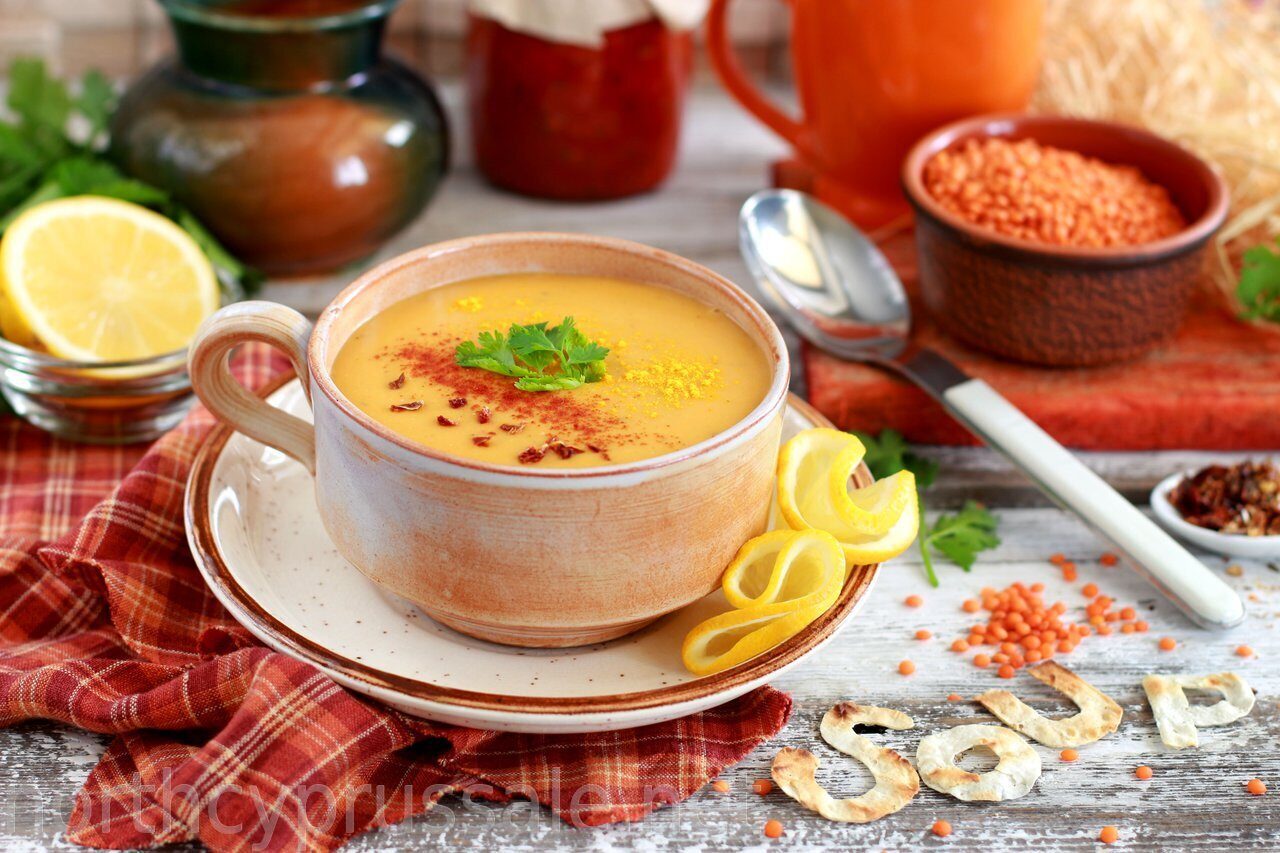 Видеорецепт: турецкий чечевичный крем-суп